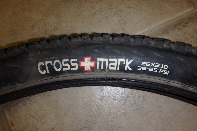 2015 Maxxis Crossmark 26 x 2.10 60TPI