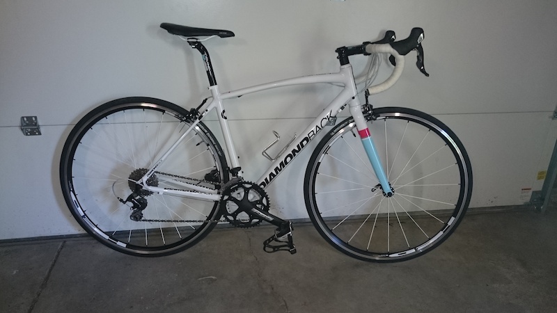 Diamondback airen discount sports road bike