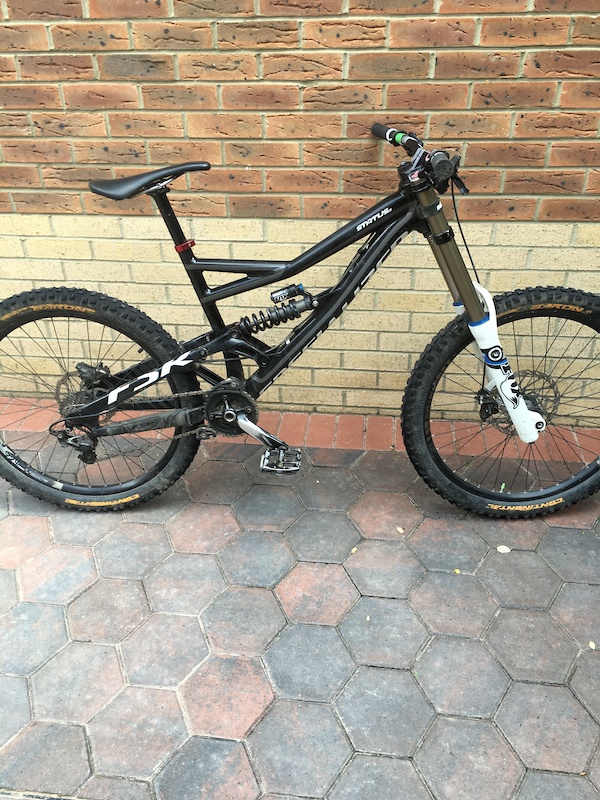 specialized status 2012