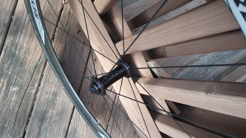 Reynolds Stratus DV46 carbon wheelset For Sale