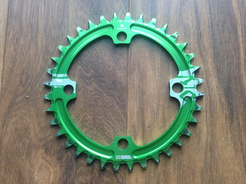 0 Superstar 36t Green Narrow Wide 104 BCD Chainring