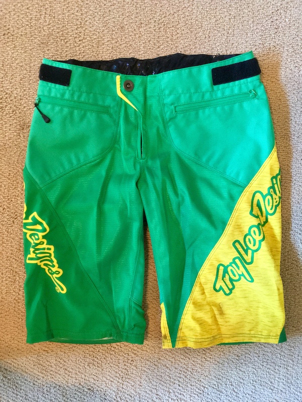 Sprint shorts size 30