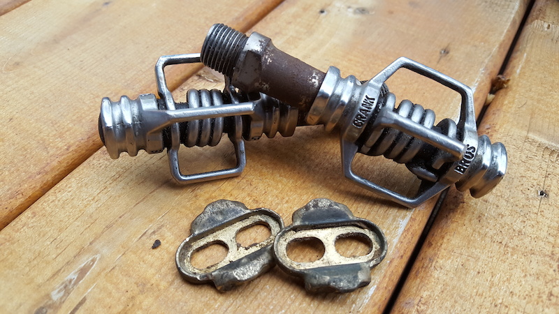 egg beater clipless pedals