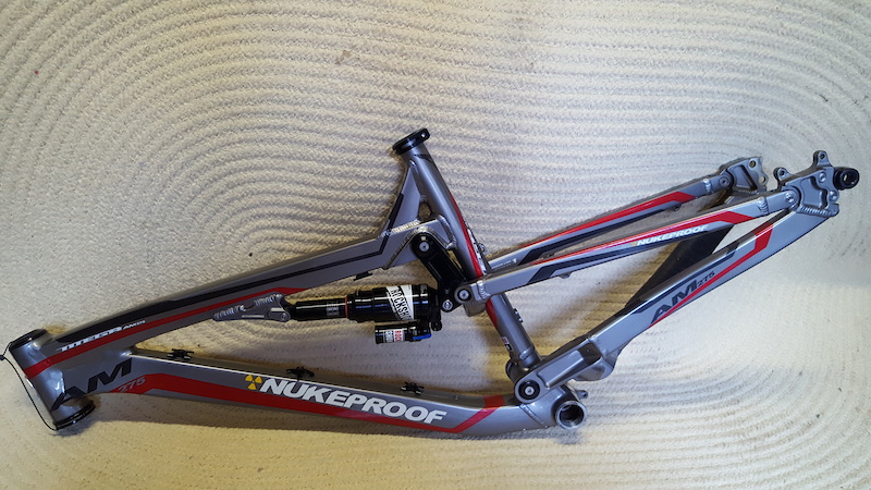 2014 Nukeproof Mega AM with brand new RC3 Rear shock