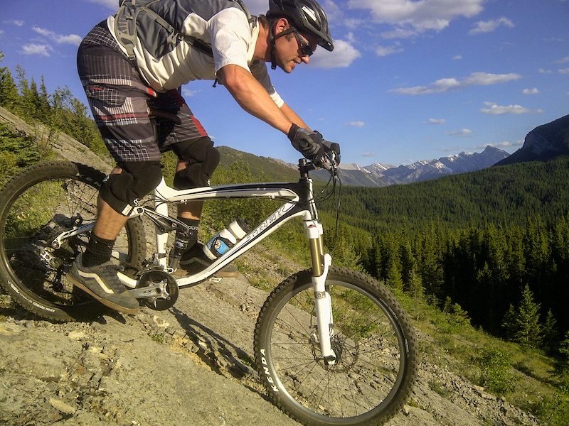 Blue rides Razor s Edge while the trail was still in development. The Prospector and Razor s Edge were both big additions to the Rockies riding scene.