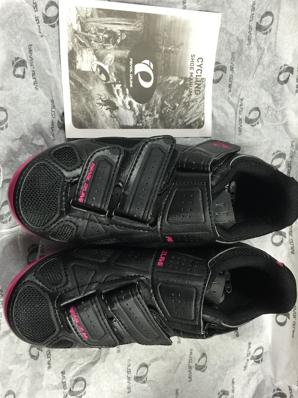2016 NEW Woman 36- Pearl Izumi Select Road III Shoes