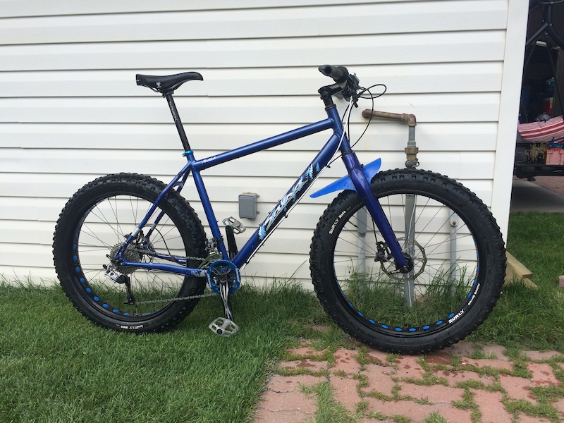 2011 salsa mukluk