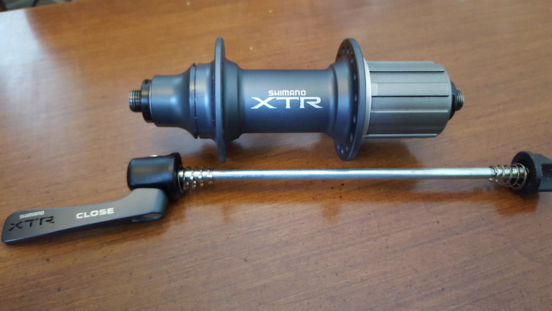 2003 NIB Shimano XTR HB-M950 Rear Hub: 32H Vintage For Sale
