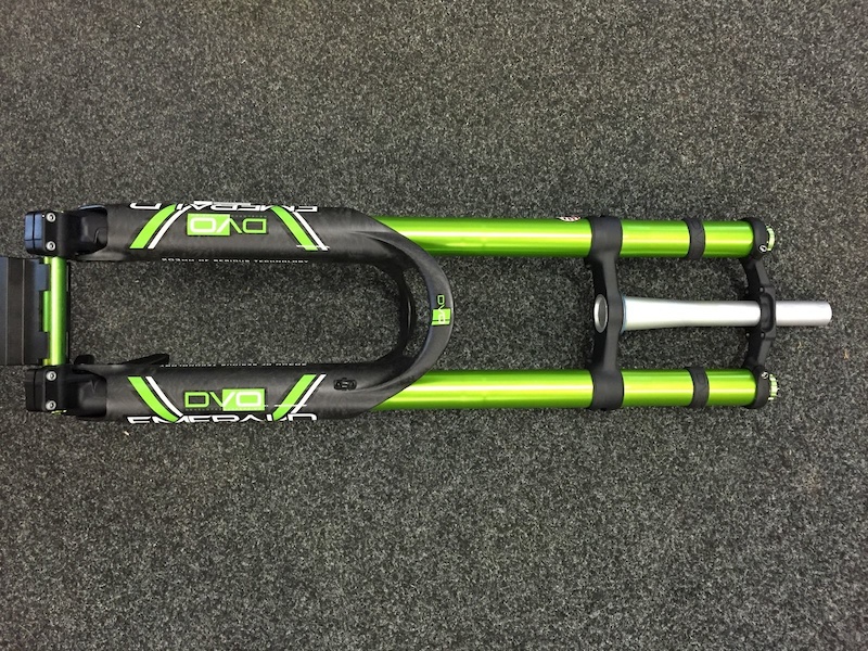 2015 DVO Emerald DH 203mm inverted forks PERFECT condition