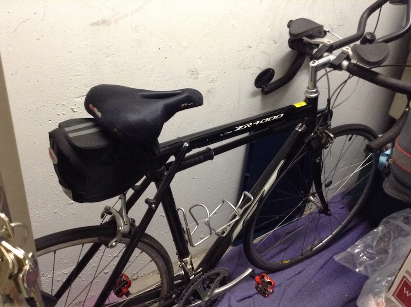gt zr 4000 road bike