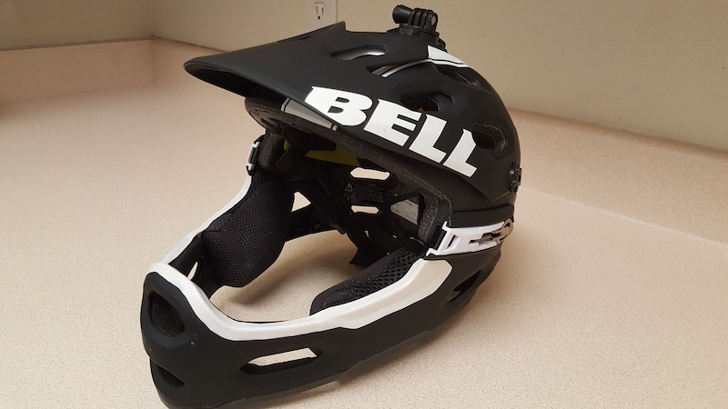 2016 Bell Super 2r Helmet (Small)