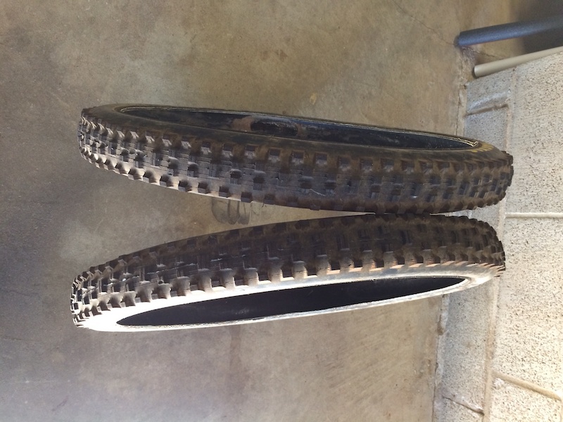 2015 Maxxis Shorty 3C DH casing tires 27.5