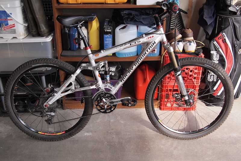 2004 Rocky Mountain ETSX-70 ホイールサイズ： 26インチ　フレームサイズ：18インチ(値引き相談可) 2004 Rocky Mountain ETSX-70 For Sale