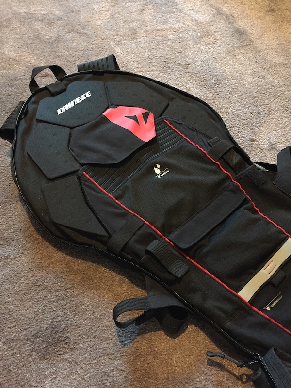 0 Dainese Pro Pack