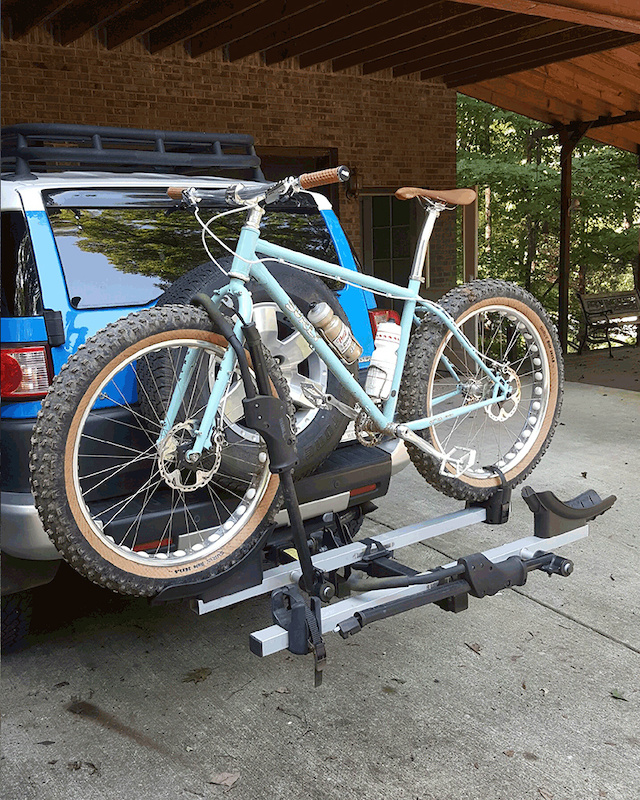 0 Thule T2 2-inch Hitch with Fat Bike Tray!