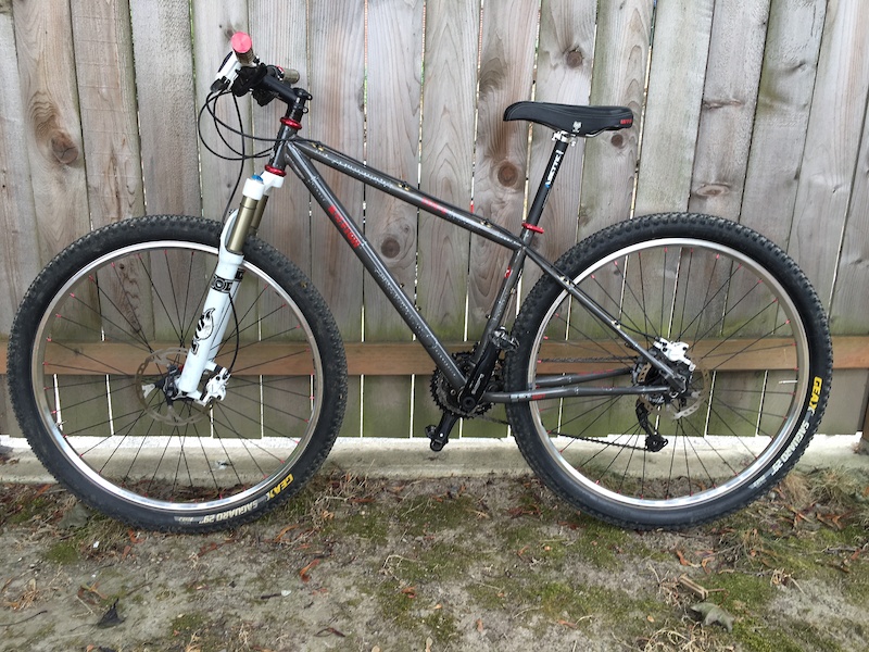 raleigh bike aluminum frame