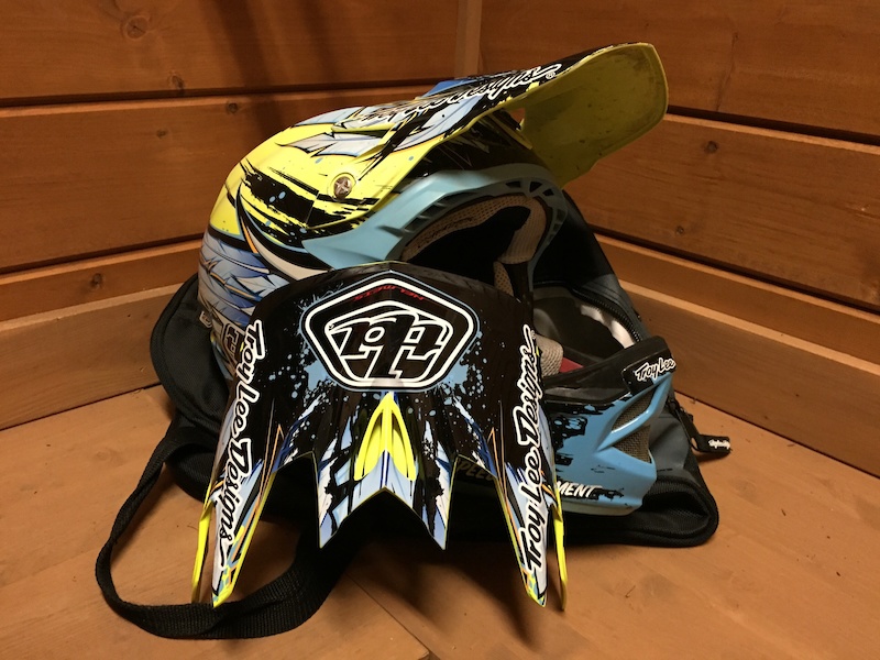 2012 Troy Lee D3 helmet, XL