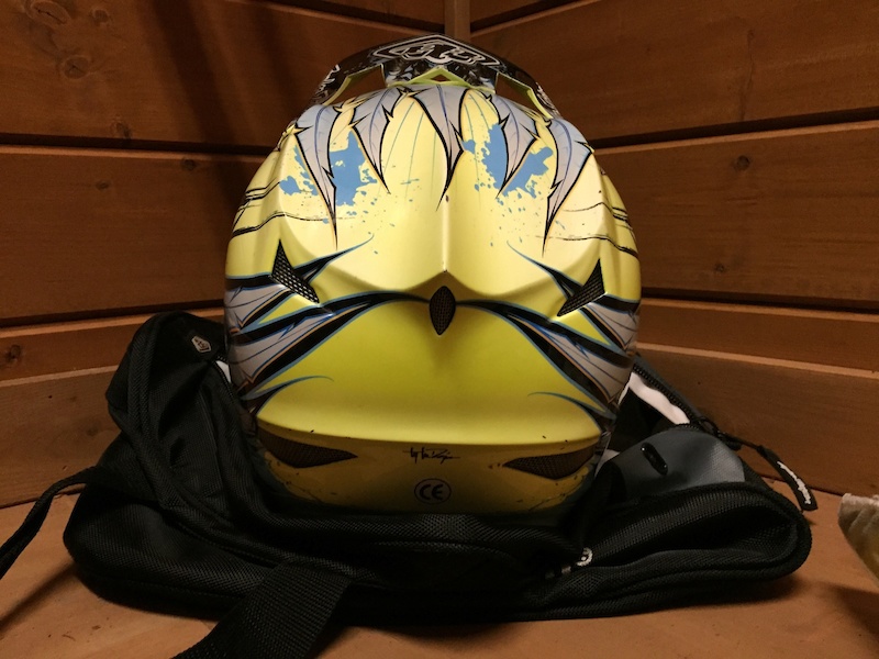 2012 Troy Lee D3 helmet, XL