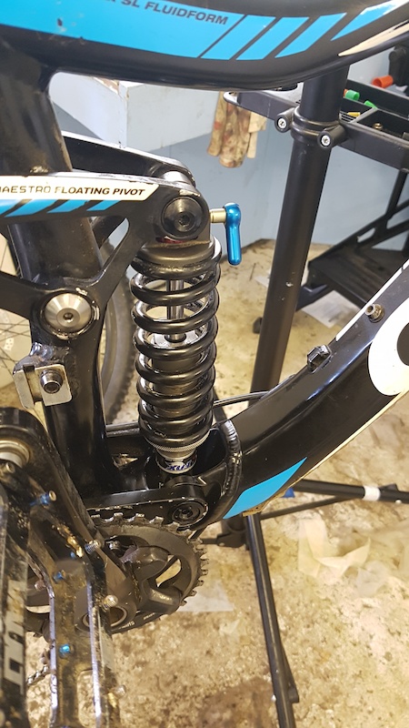 Giant trance store coil shock