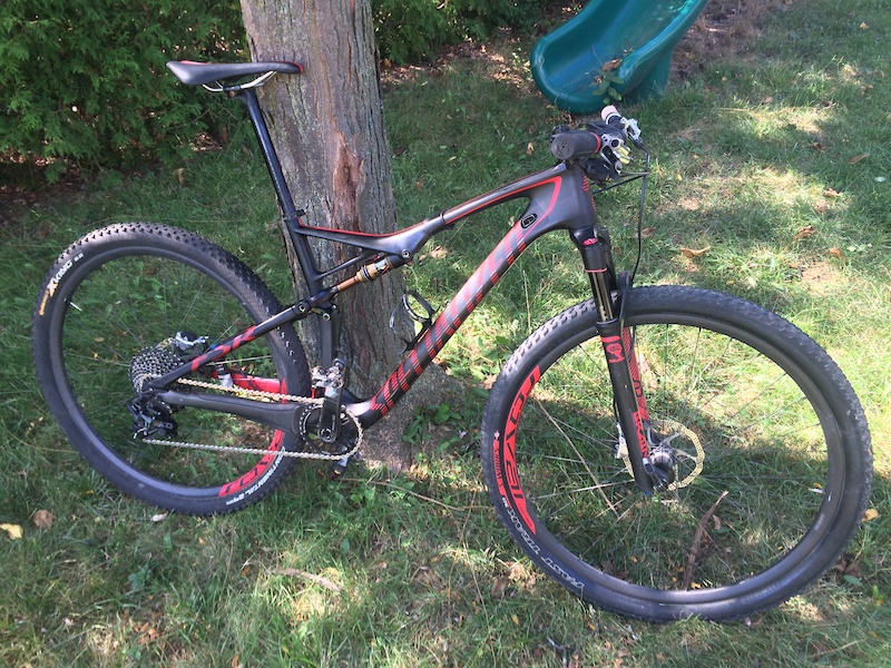 2014 Specialized Epic Expert Carbon World Cup For Sale