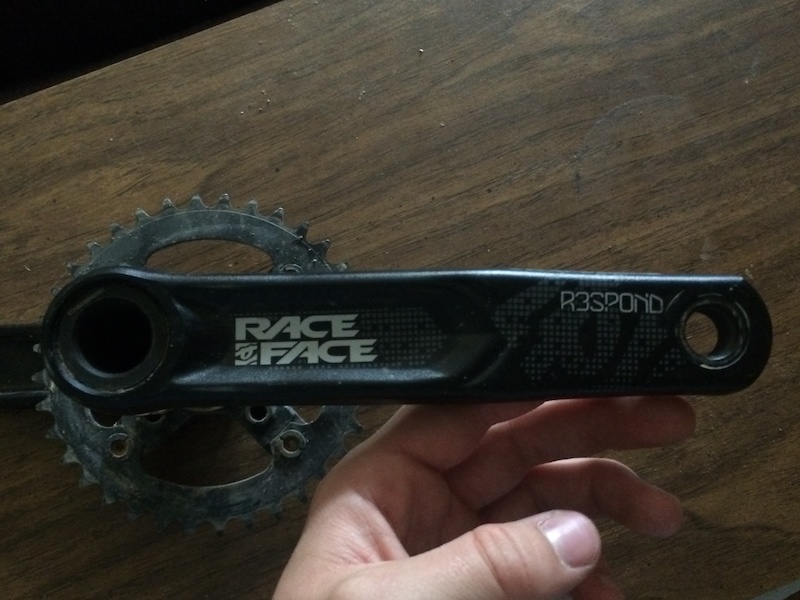 2013 Raceface Respond Cranks and bb