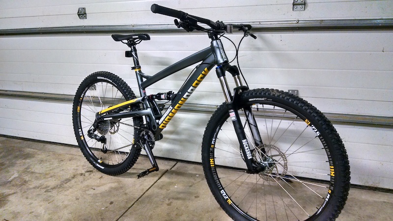 2016 diamondback atroz comp