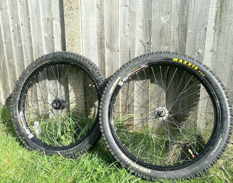 Hope Model 2 Hope Pro 2 on Sun Double Wide F + R For Sale