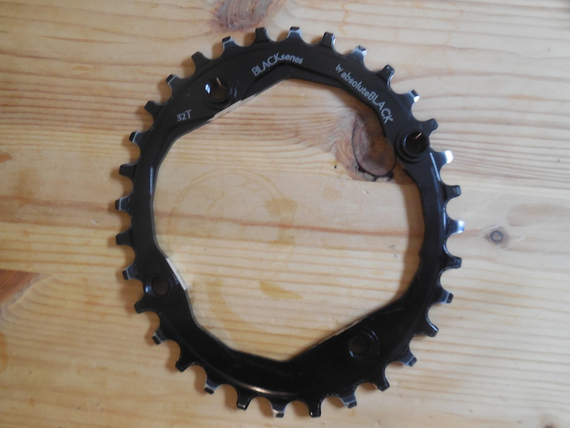 2016 Absolute black Oval NW chain ring