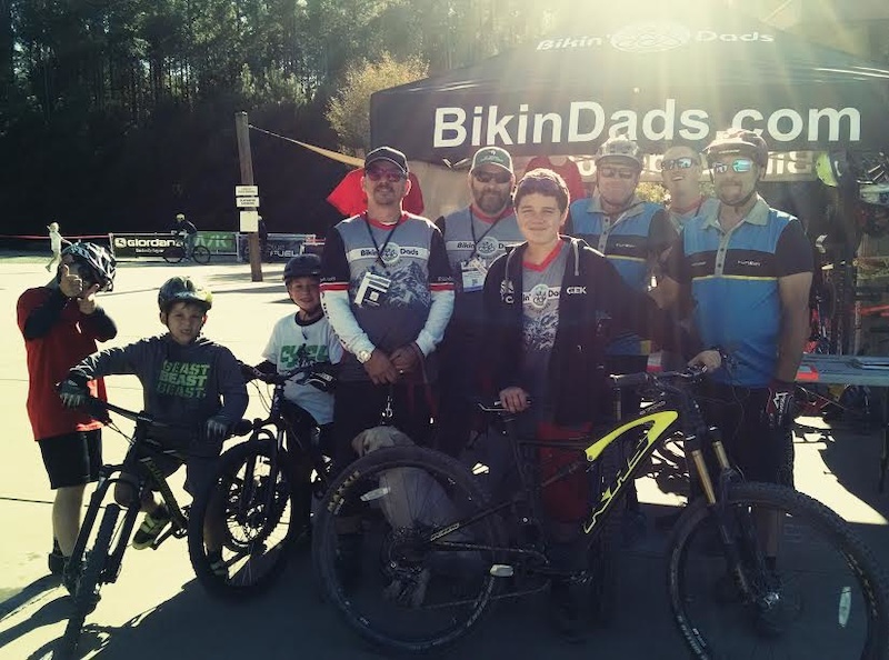 A little break for both the Bikin' Dads crew &amp; @khsfactoryracing during Charlotte's inaugural Cyclofest. Fun times for sure....