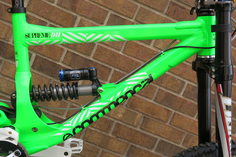 commencal supreme dh v2 2011