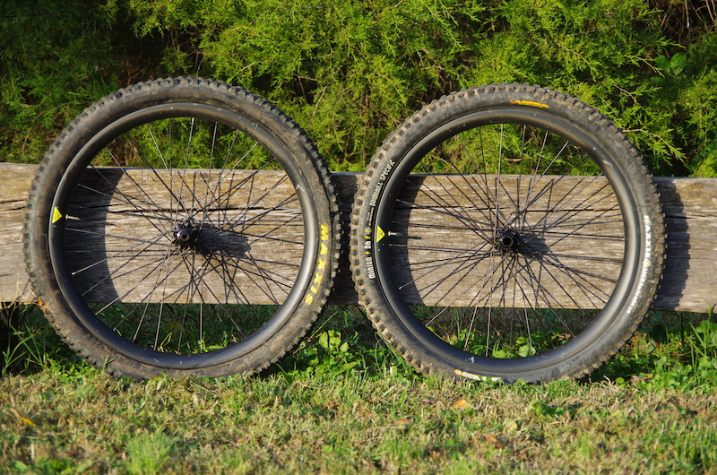2015 Derby DH Rims with Industry Nine hubs/ spokes