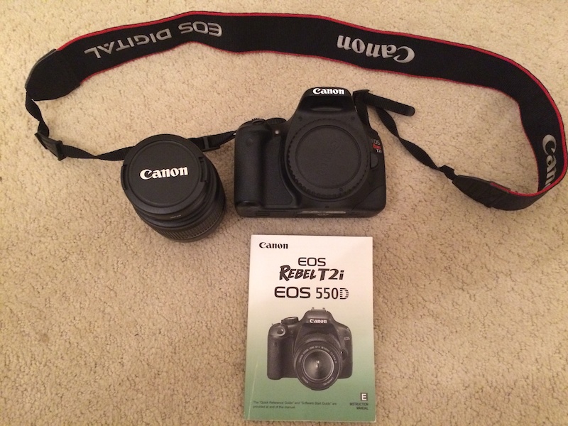 2013 Canon EOS Rebel T2i Camera for Sale