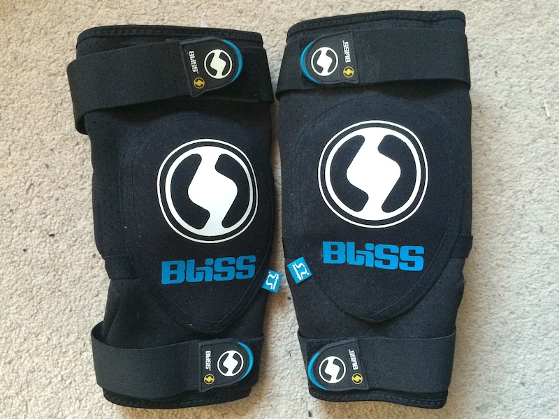 2016 Bliss Protection ARG Knee Pads - M - Brand New