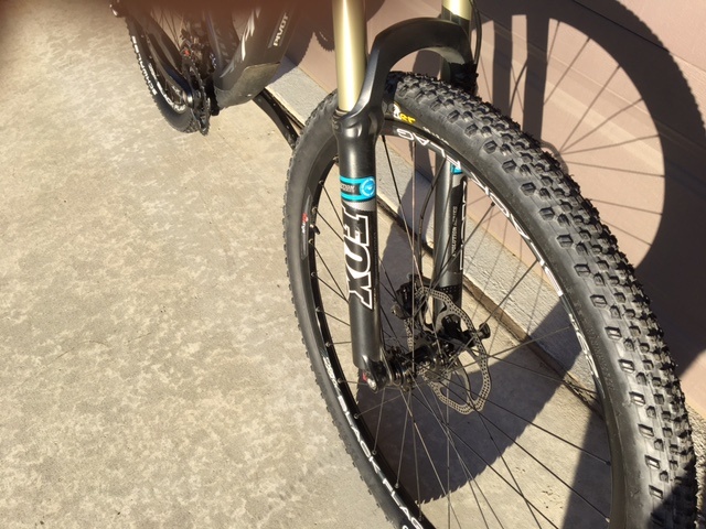 2014 Pivot 429 Carbon full suspension mtn bike