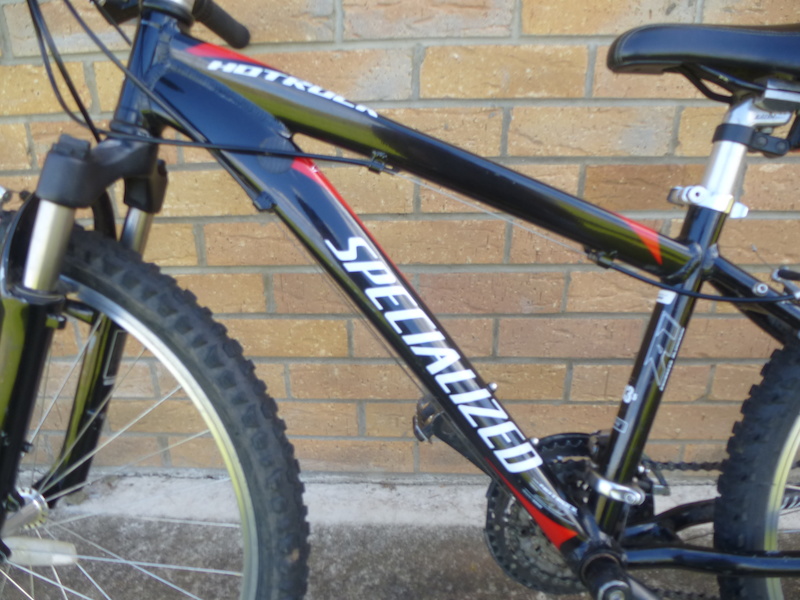 specialized hotrock 13.5