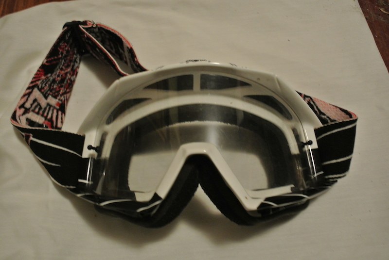 2014 fox moto goggles