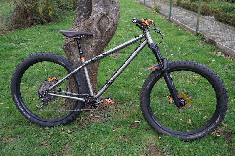 maxxis 2.8 dhf