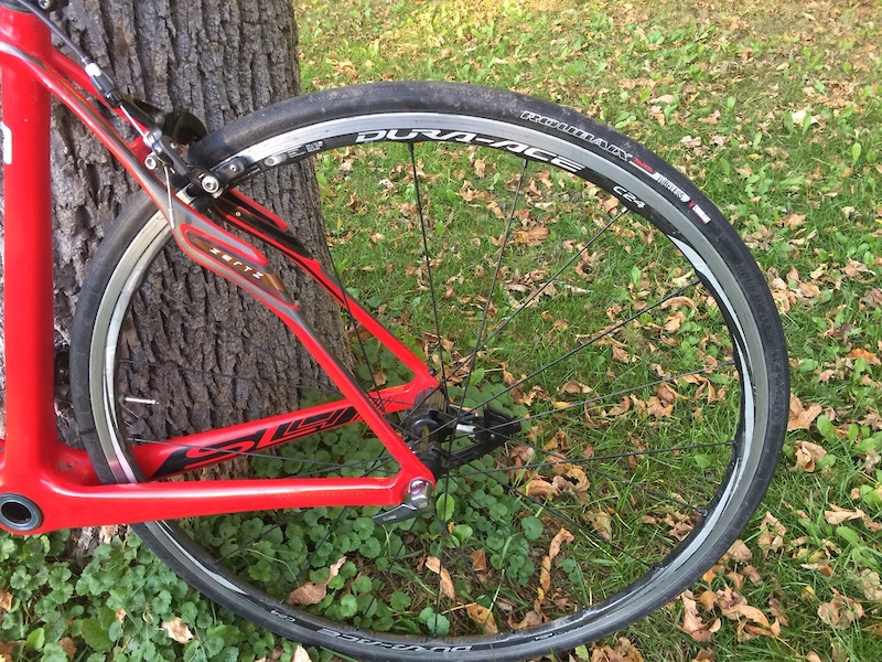 2012 Shimano Dura Ace Road Tubeless Wheelset with tires
