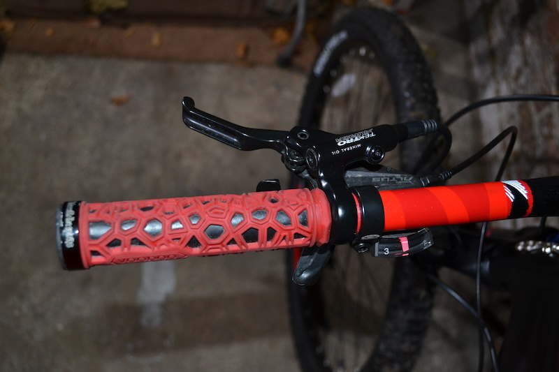 2016 Voodoo Aizan Mountain Bike (29er 