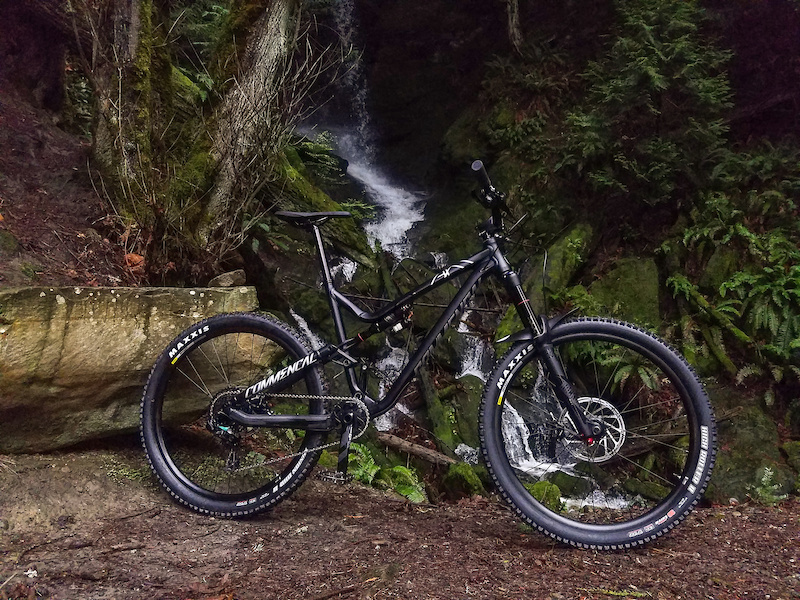 My new Commencal V4.2 race on her maiden voyage.