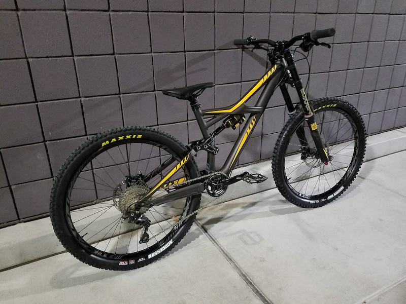 specialized enduro bike yoke