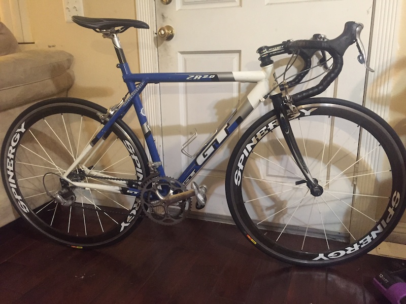 2010 CUSTOM BUILT GT ZR 2.0 Road Bike 1000/OBO For Sale