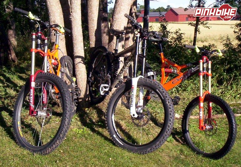 My DH-bikes, Kona Stinky 05 & 2 pcs Crescent Mjöler 2000