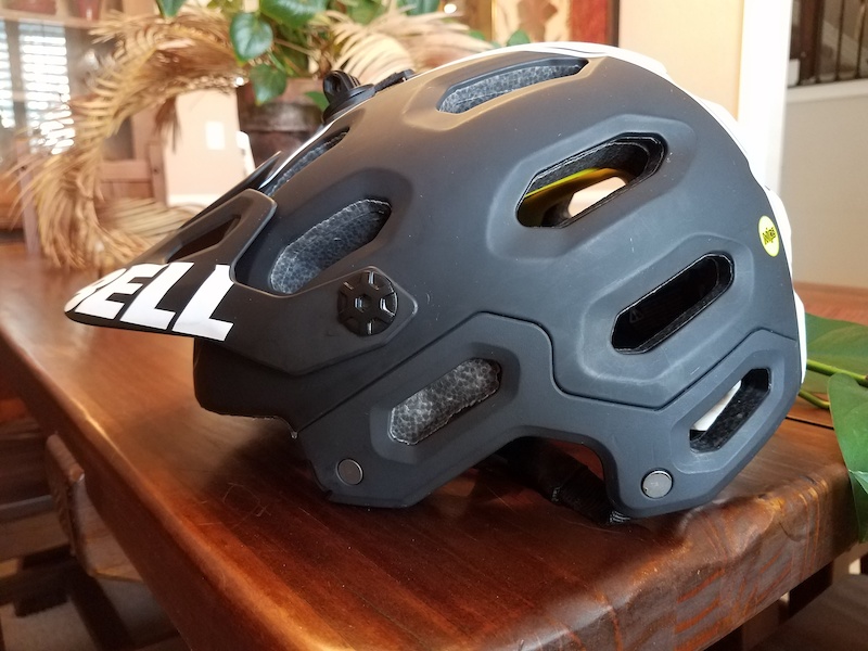0 Bell Super 2R with MIPS - Large - Black/White