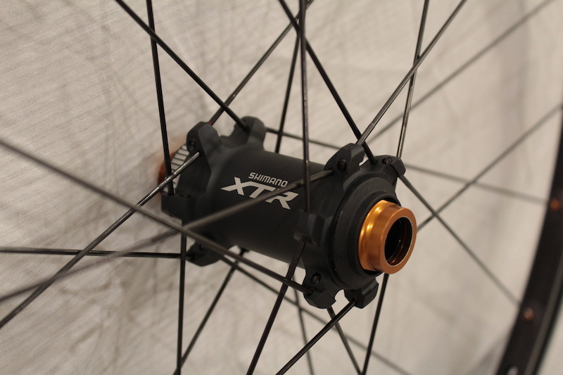 0 NEW Shimano XTR Trail Wheelset (WH-M988)