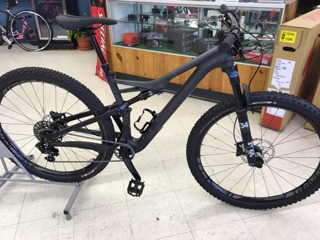 2017 Specialized Camber Expert Carbon 29 - BRAND NEW
