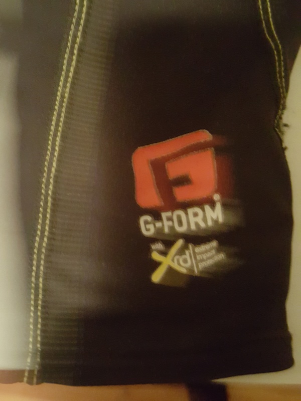 2016 G-Form Arm Gaurds Medium. Great Shape