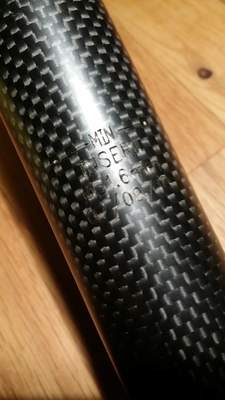 2010 New Carbon Sumo seat post 31.6mm x 400mm