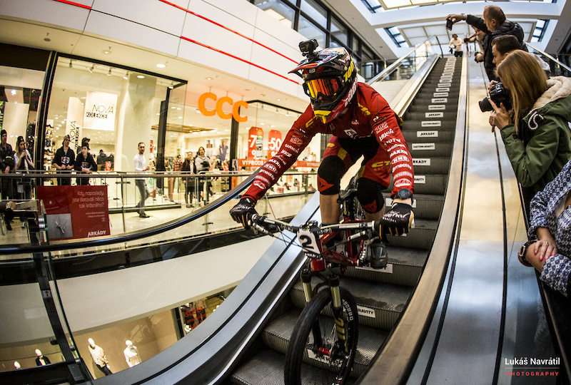 Ctm Racing Race In Custom Kit For Downmall Series Pinkbike
