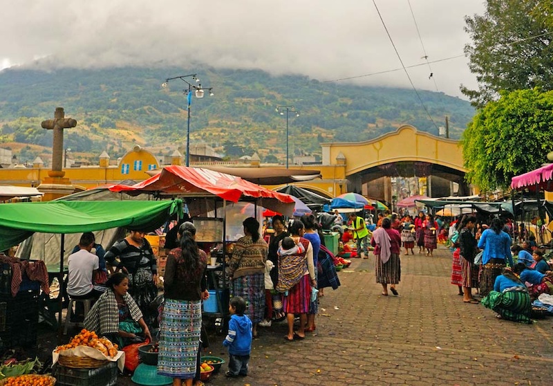 Open air market at Santa Maria de Jesus.